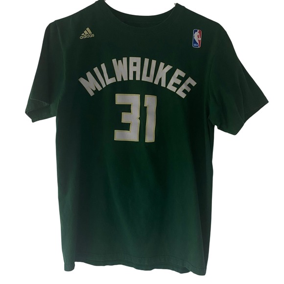 Adidas Milwaukee Bucks Henson #31 NBA T-Shirt Green Men's Size M  GUC FLAW‎ - Picture 1 of 6